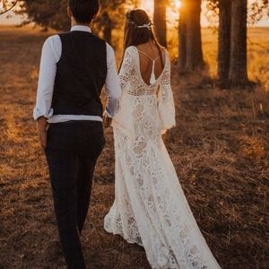 Rish BRAND NEW BOHO lace gown, Alma by Rish SIZE 4
